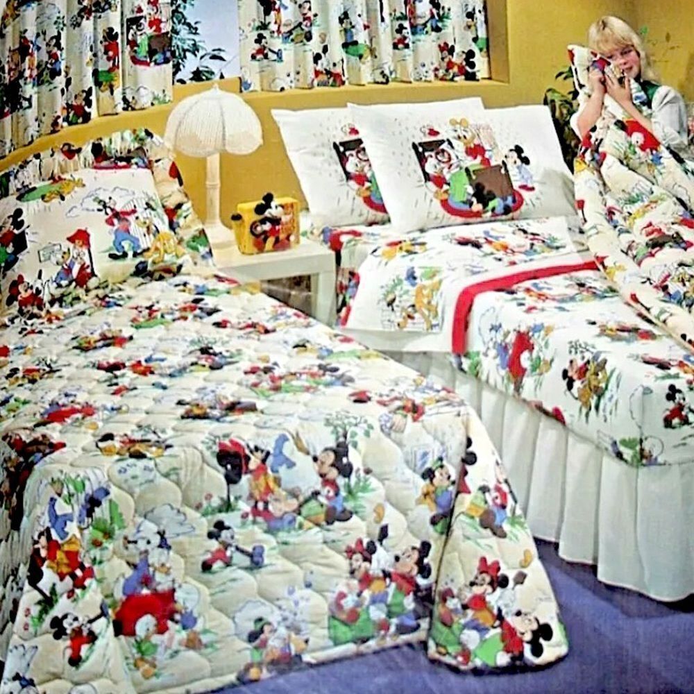 RARE! VTG 1970s Wards Disney Mickey Mouse Twin Size 108 Bedspread VGUC! 80 x 103